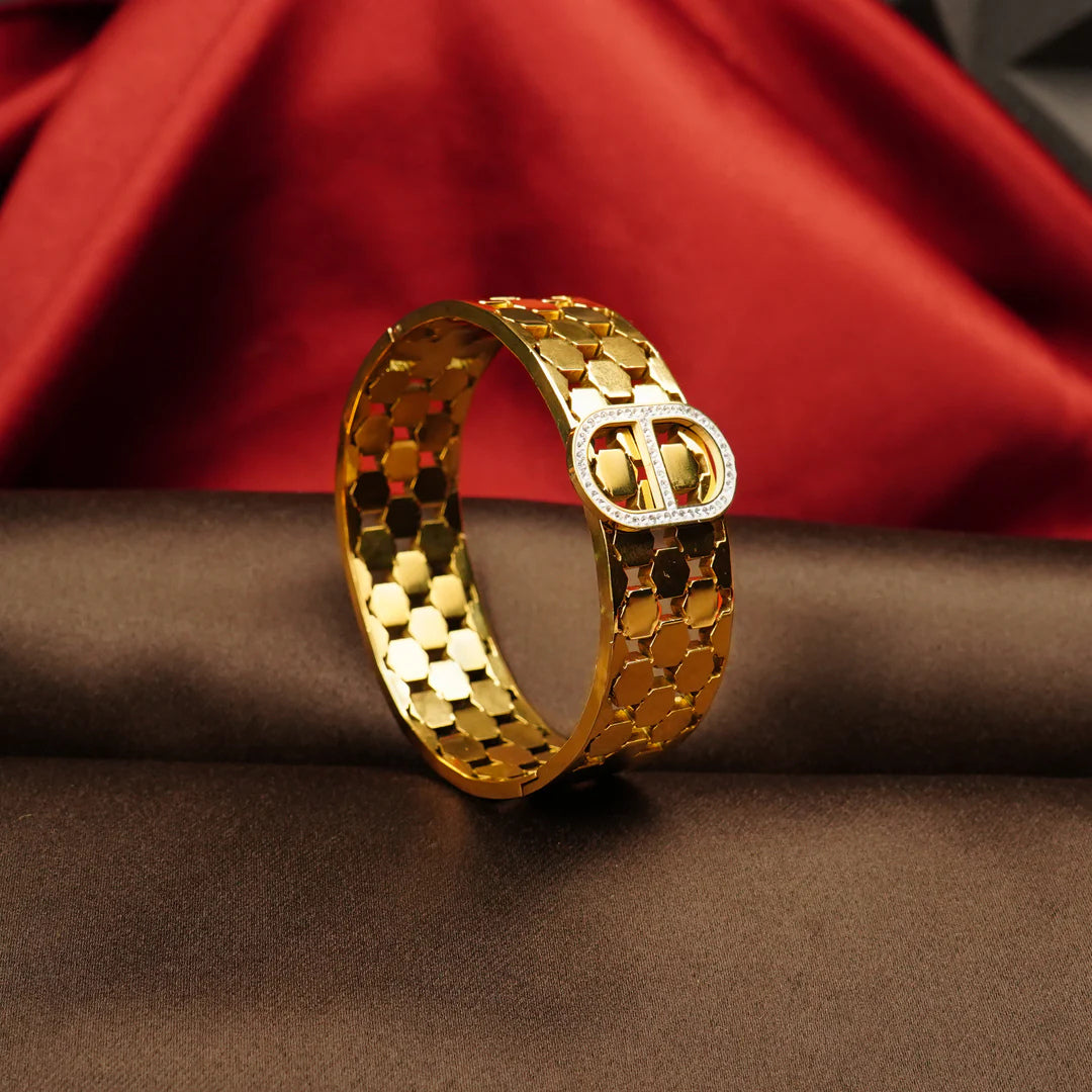 Luxury 18K Gold Plated Zircon Studded Designer Anti Tarnish Bangle – Elegant & Glossy Statement Bracelet RGB405