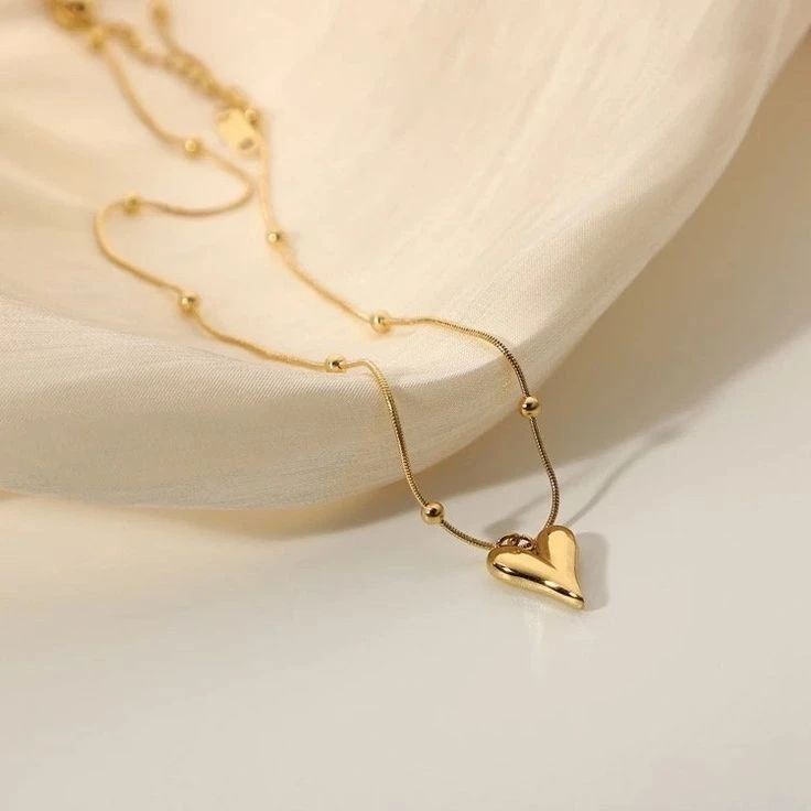 18K Gold Plated Anti-Tarnish Heart Pendant Chain – Elegant Everyday Necklace for Women
