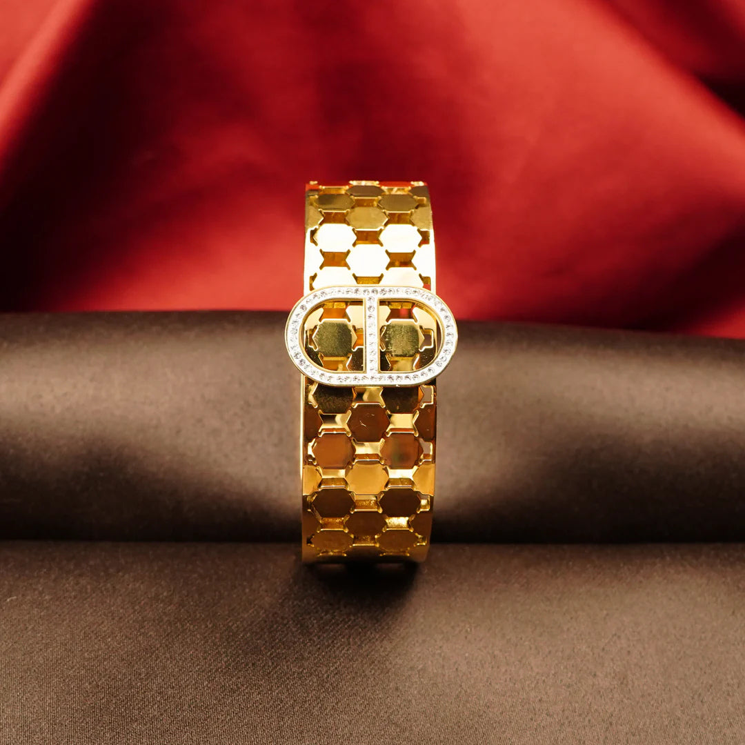 Luxury 18K Gold Plated Zircon Studded Designer Anti Tarnish Bangle – Elegant & Glossy Statement Bracelet RGB405