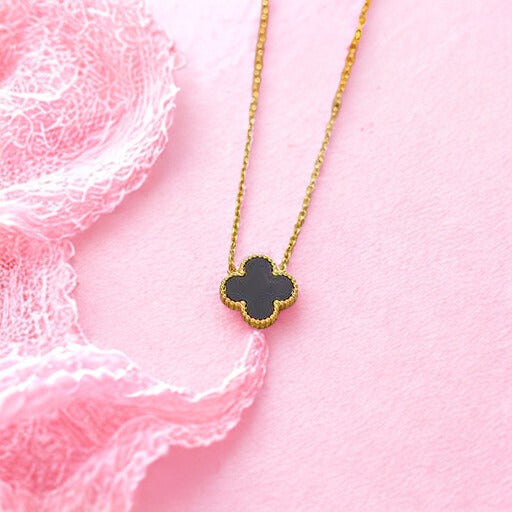 Luxury 18K Gold Plated Black Clover Pendant Necklace for Women – Elegant Anti-Tarnish Daily Wear Chain ATCP180