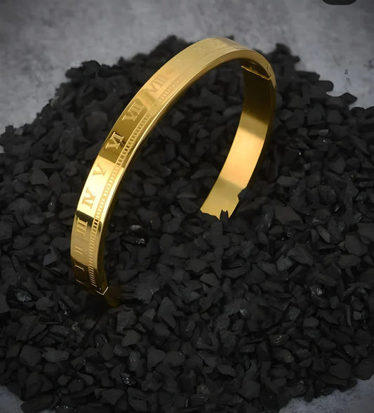Luxury 18K Gold Plated Roman Numeral Bangle – Timeless & Elegant Anti-Tarnish Bracelet RGB407