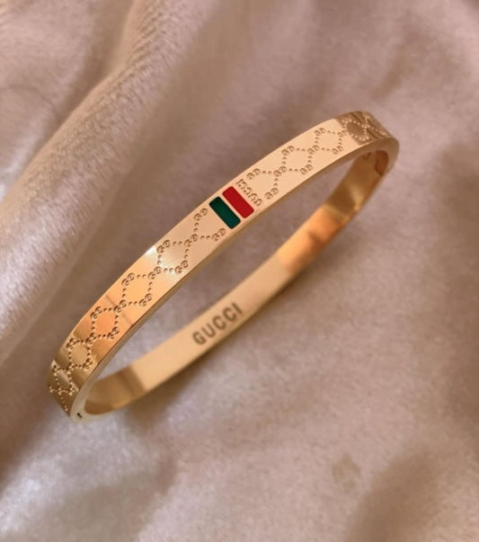 Luxury 18K Rose Gold Plated Anti-Tarnish Designer Bangle – Iconic Red & Green Accent for Men & Women RGB481