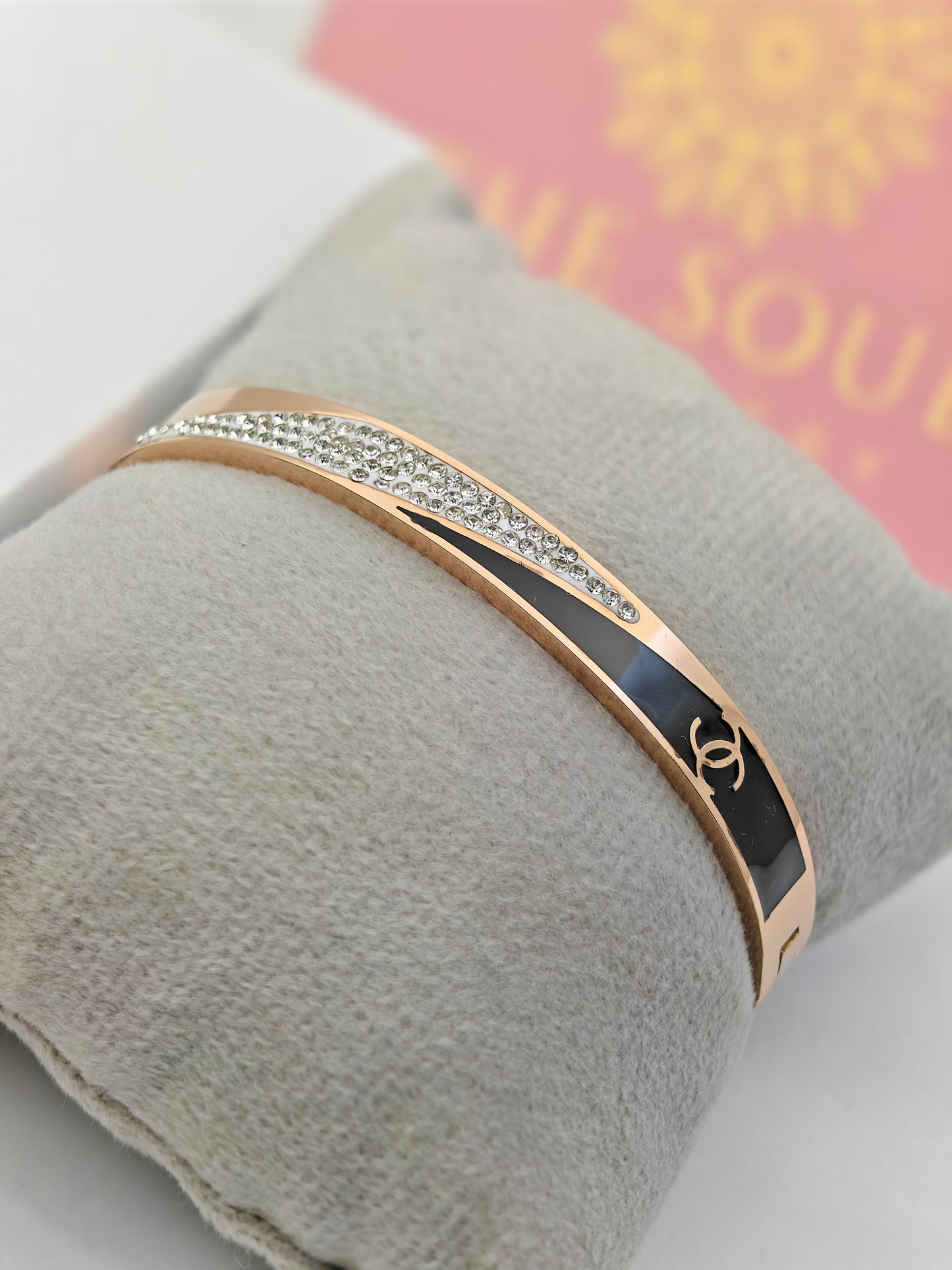Luxury 18K Rose Gold Plated Anti-Tarnish Bracelet with Black Enamel and Crystal Accents β Elegant Designer-Inspired Design RGB318