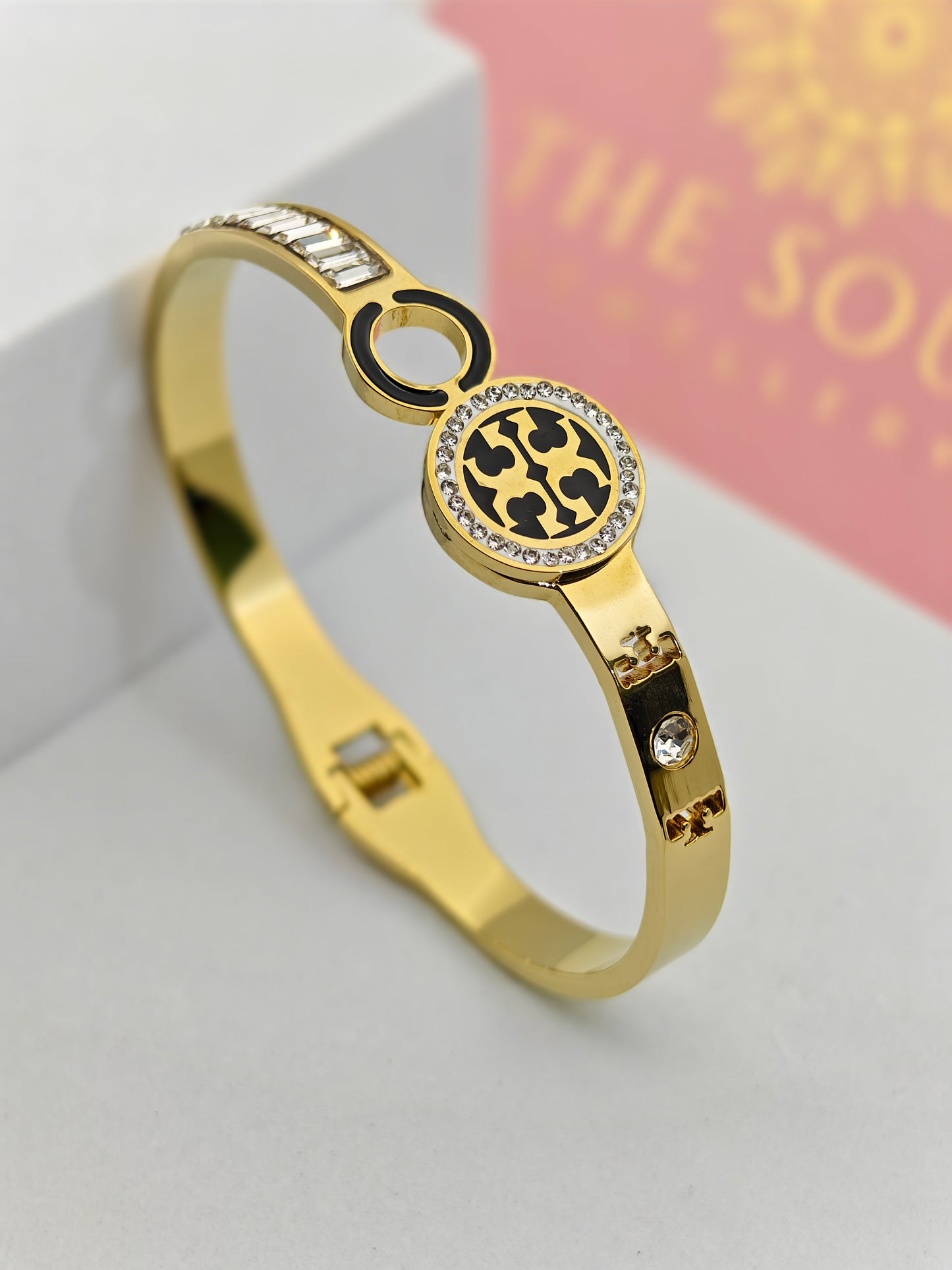 18K Gold Plated Troy Logo Engraved Anti-Tarnish Bracelet ✦ Numerology Code 111 – Manifest New Beginnings & Elegant Style