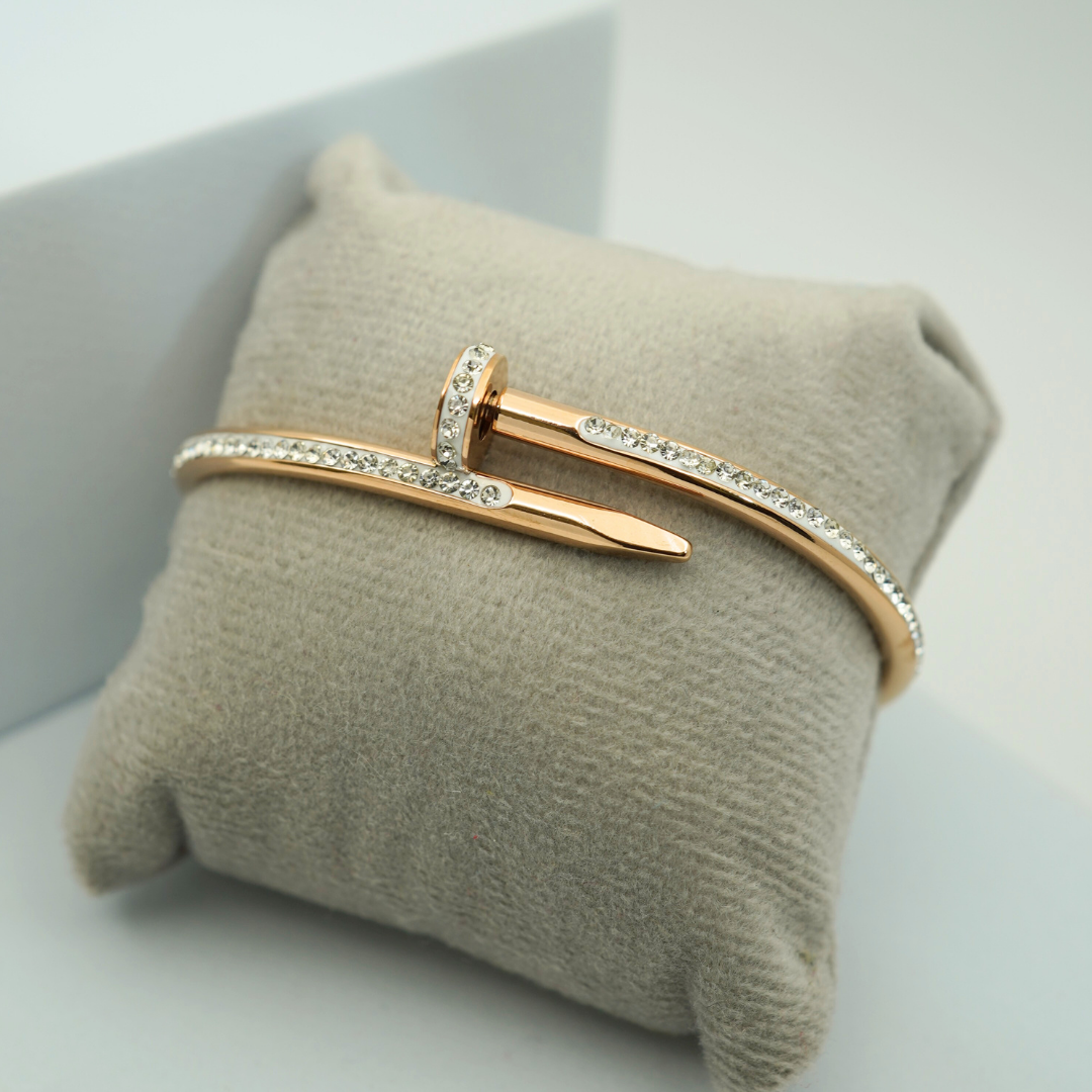 Luxury 18K Rose Gold Plated Anti-Tarnish Nail Bangle with Crystal Accents โ Modern Openable Design RGB302