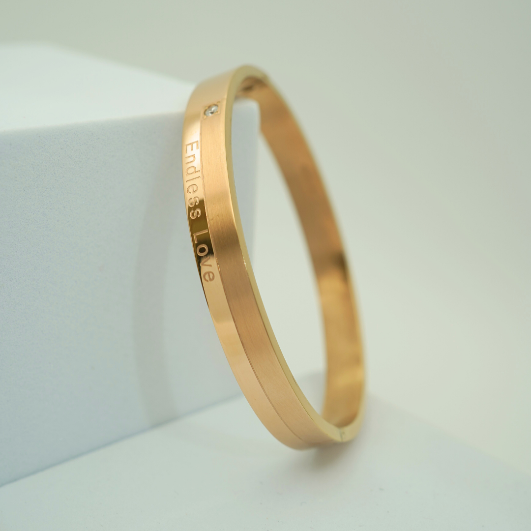 Luxury 18K Rose Gold Plated Anti-Tarnish "Endless Love" Bangle with Diamond Accent – Elegant Openable Design RGB311