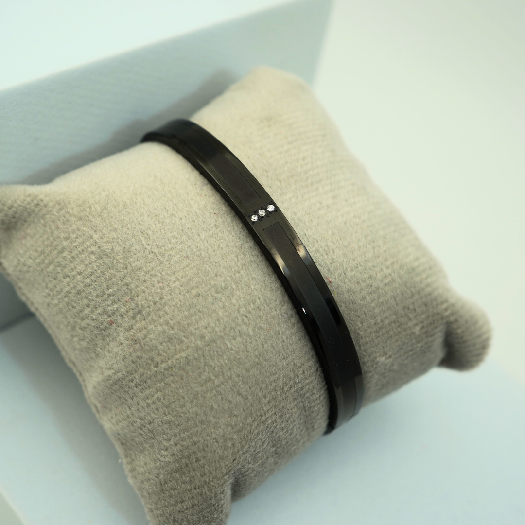 Luxury Black Polished Anti-Tarnish Bangle with Triple Diamond Accents β Sleek Openable Design RGB314