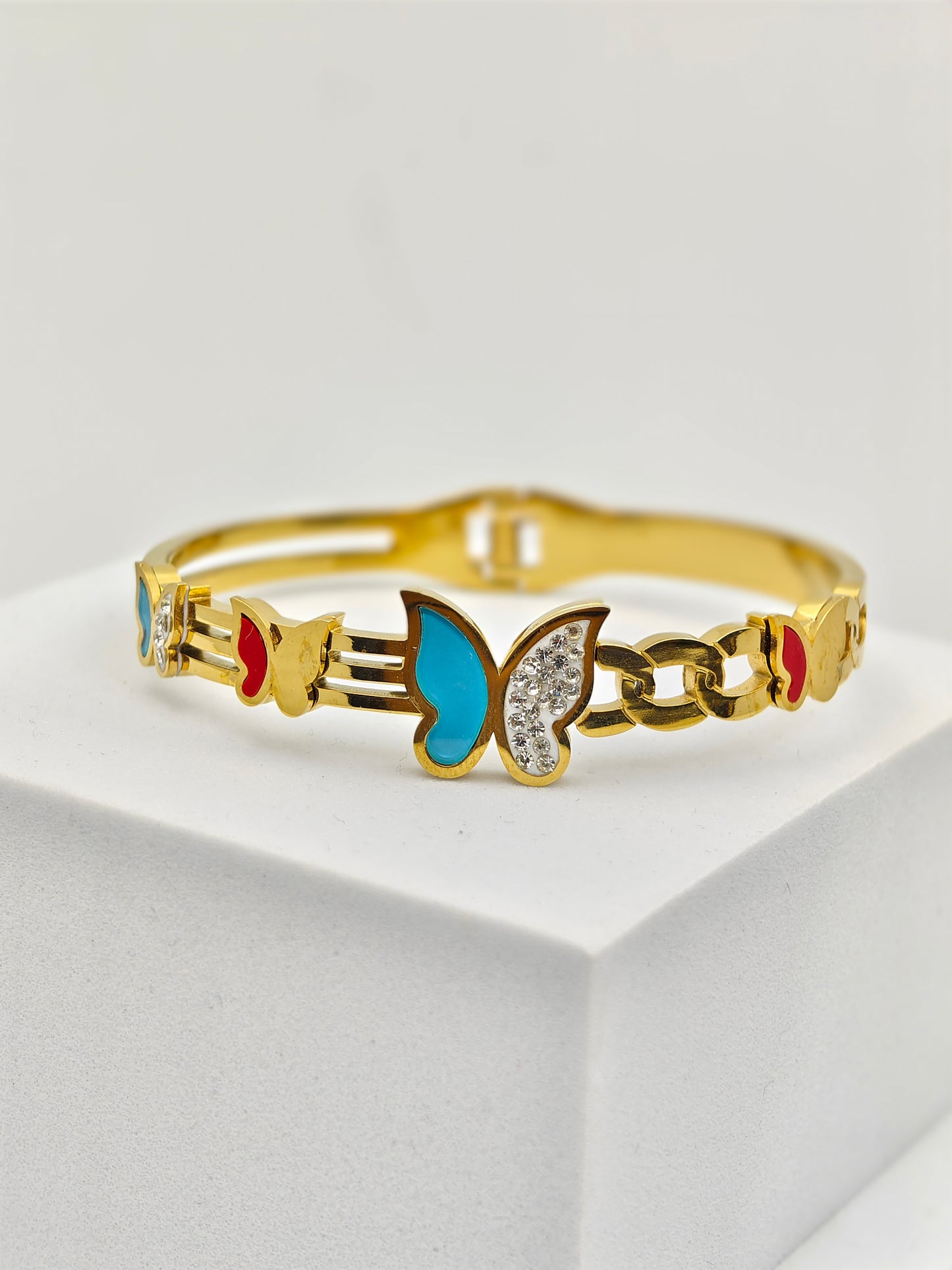 Luxury 18K Gold Plated Butterfly Charm Anti-Tarnish Bangle β Elegant Enamel & Crystal Accent Bracelet RGB410