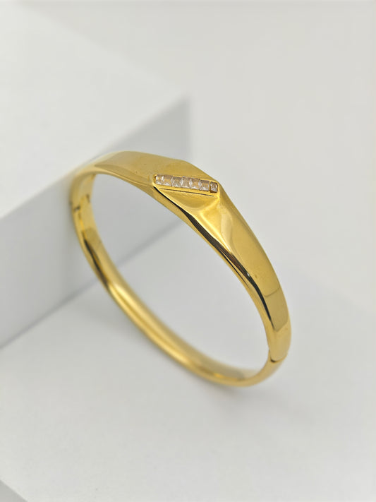 Vintage-Inspired 18K Gold Plated Geometric Bangle – Retro Minimalist Anti-Tarnish Bracelet RGB413