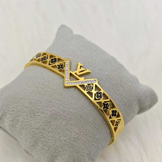 Luxury 18K Gold-Plated LV-Inspired Bracelet – Anti-Tarnish Stainless Steel Bangle with Crystal Accents & Floral Cutout Design RGB422