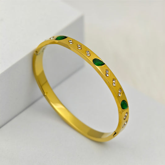 Luxury 22K Gold-Plated Emerald CZ Bracelet – Anti-Tarnish Stainless Steel Bangle with Sparkling Crystal Accents RGB434
