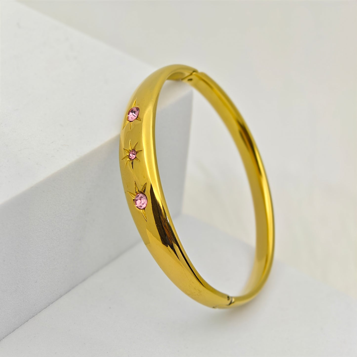Luxury 22K Gold-Plated Starburst CZ Bracelet – Anti-Tarnish Stainless Steel Bangle with Pink Crystal Accents RGb450