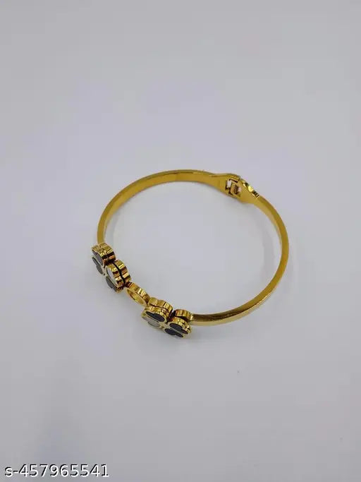 18K Gold Plated Anti-Tarnish Double Clover Bangle for Women β Elegant Black & White Enamel Heart Charm Bracelet RGB492