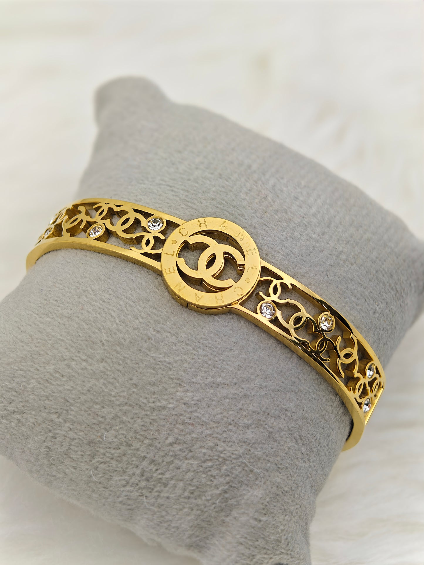 18K Gold Plated Anti-Tarnish Chanel-Inspired Kada – Elegant Statement Bangle for Women RGB501