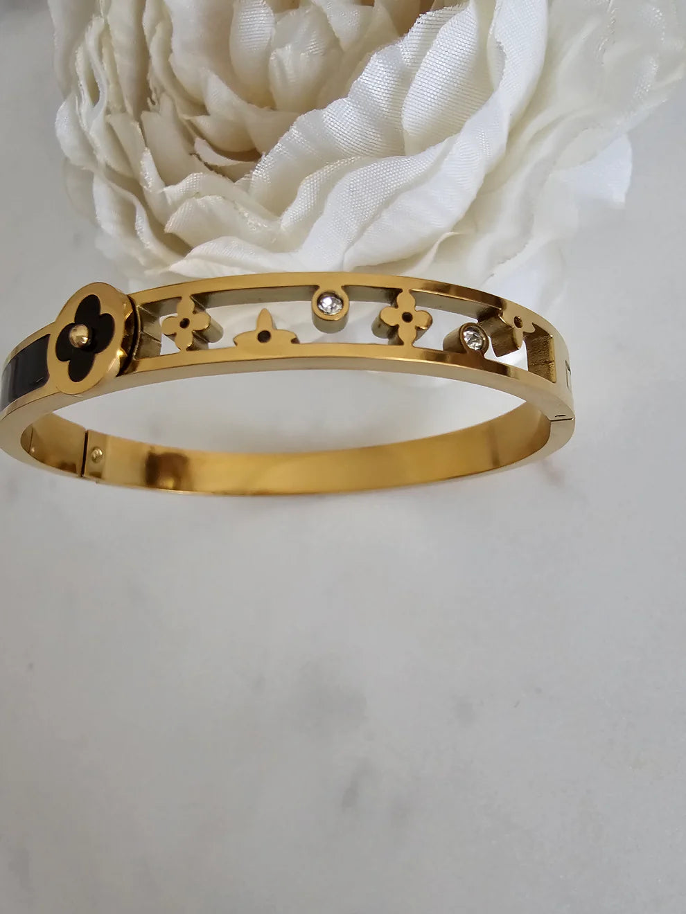 18K Gold Plated Anti-Tarnish Black Enamel & Crystal Clover Bangle – Elegant Designer Bracelet for Women RGB504