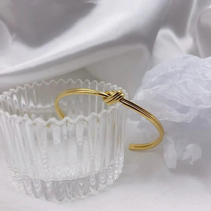 Minimalist 22K Gold Plated Anti-Tarnish Knot Open Bracelet for Women – Elegant Adjustable Cuff Bangle RGB518