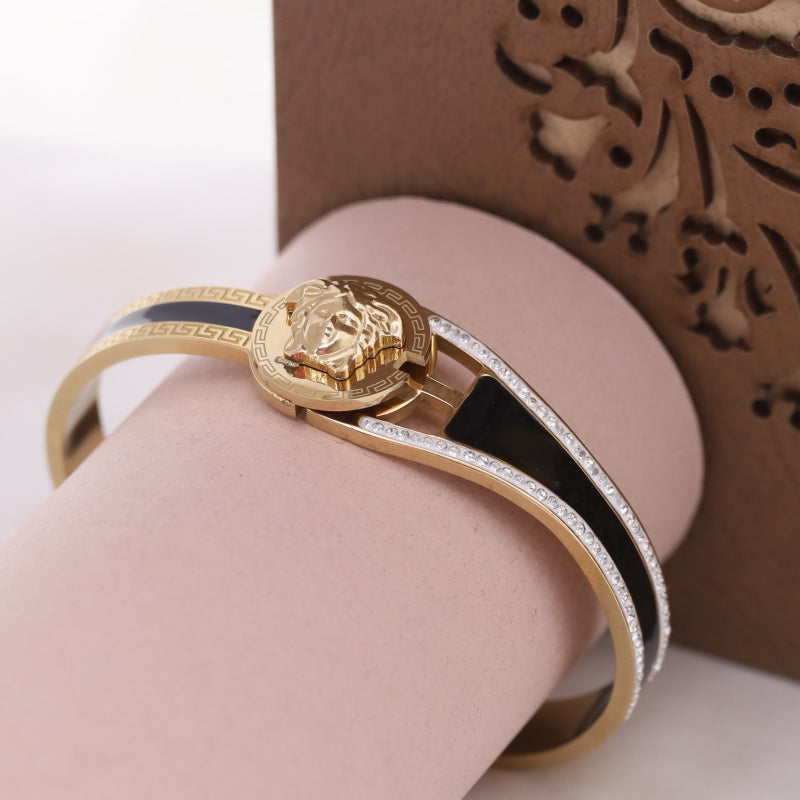 18K Gold Plated Anti-Tarnish Lion Medallion Bangle – Sleek Statement Bracelet with Black Enamel & Crystal Accents RGB490