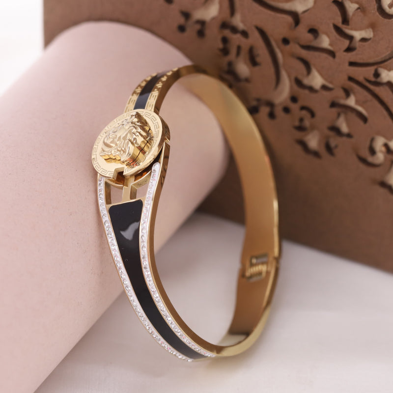 18K Gold Plated Anti-Tarnish Lion Medallion Bangle – Sleek Statement Bracelet with Black Enamel & Crystal Accents RGB490