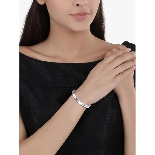 Unisex Silver Kada Bracelet with Cartier Engraving – Stylish Zircon Gemstone Bangle for Men & Women RGB471