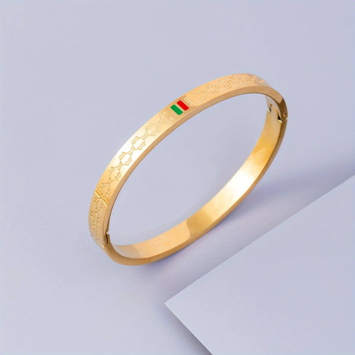 Luxury 18K Yellow Gold Plated Anti-Tarnish Designer Bangle – Iconic Red & Green Accent for Men & Women RGB481