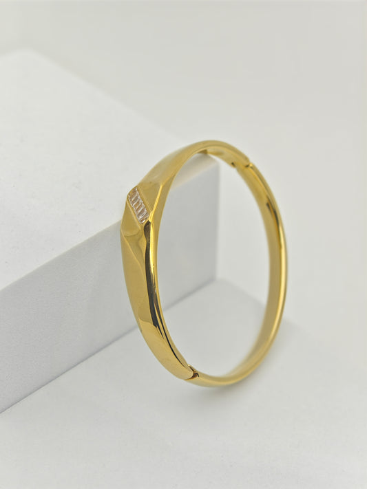 Vintage-Inspired 18K Gold Plated Geometric Bangle – Retro Minimalist Anti-Tarnish Bracelet RGB413