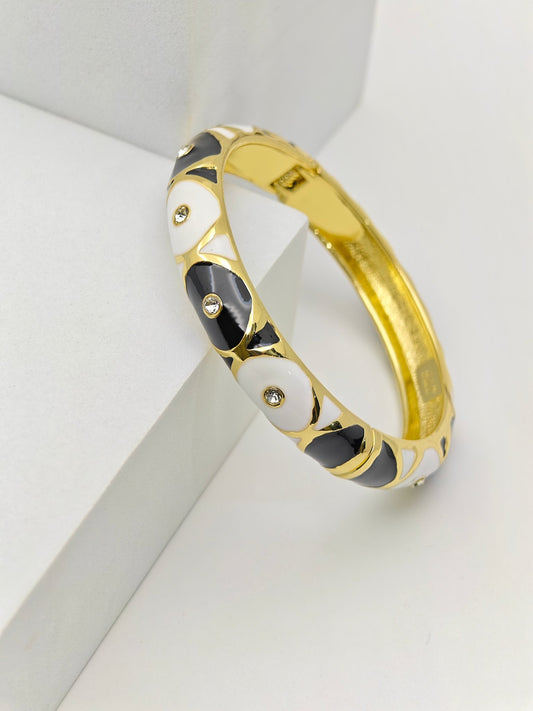 AURÉLIA AMORE LUXE 6™ Noir Pearl Harmony CZ Demi Fine Enamel Kada Bracelet for Women - The Soul Jewellery