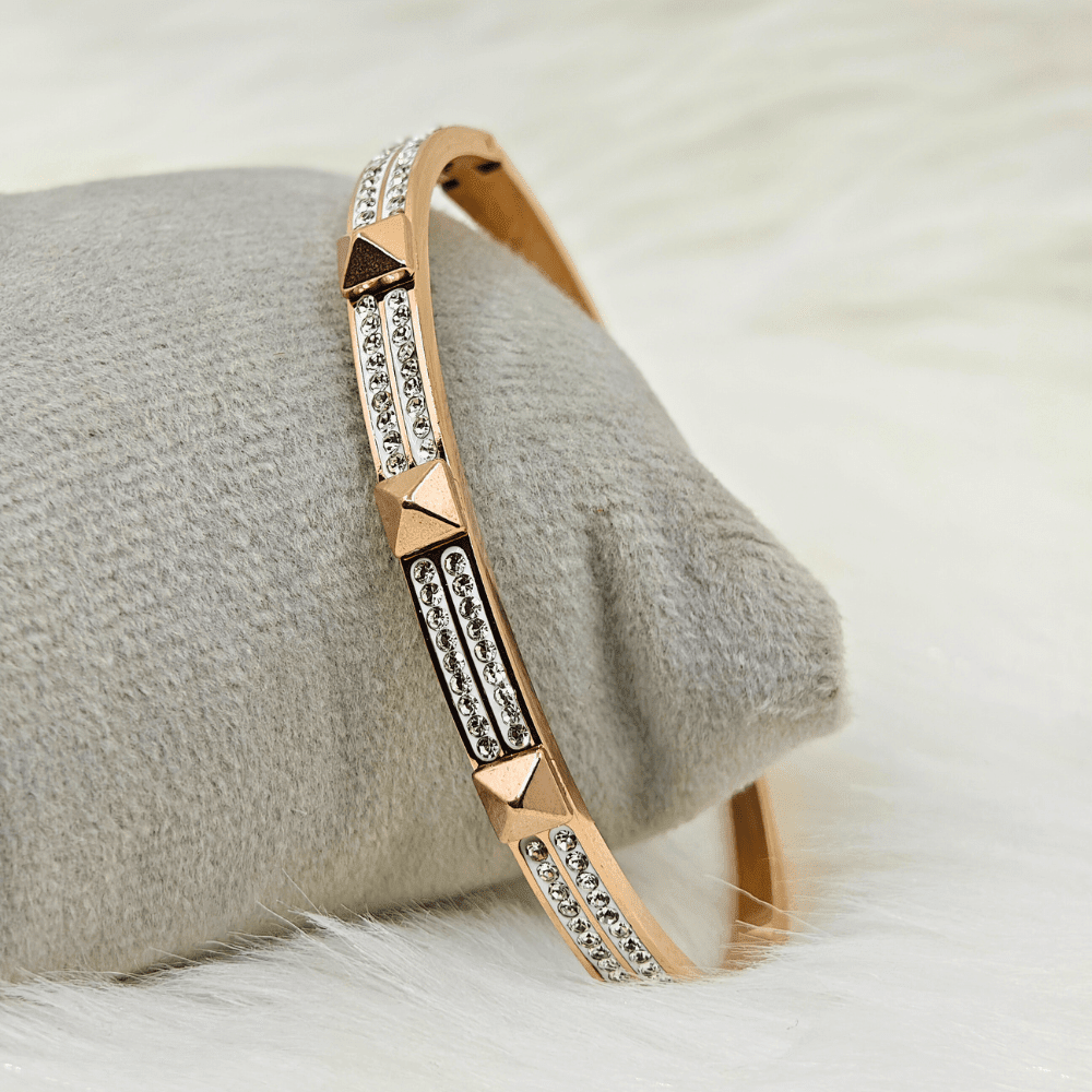 Stainless Steel vs Brass vs Sterling Silver: Which Is Best for Daily Wear? - Soul Jewellery