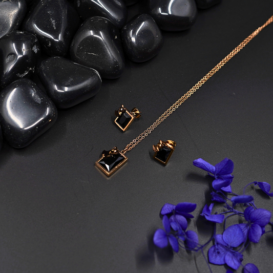 Dark Allure: 18K Gold-Plated Anti-Tarnish Necklace and Earring Set with Black Gemstones ATCP140