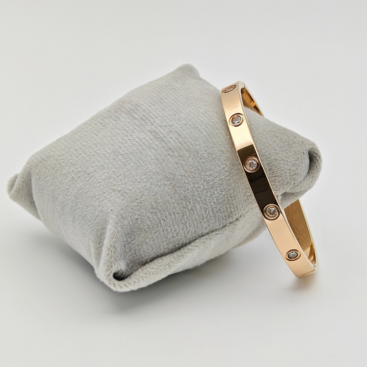 Sleek Elegance: 18K Rose Gold Plated Bangle with Crystal Accents RGB209