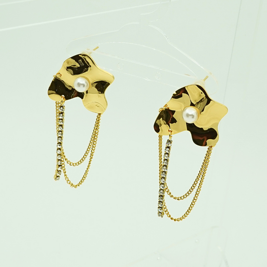 Luxury 18K Gold Plated Abstract Pearl & Crystal Chain Drop Earrings – Elegant Anti-Tarnish Statement Jewelry ATER218