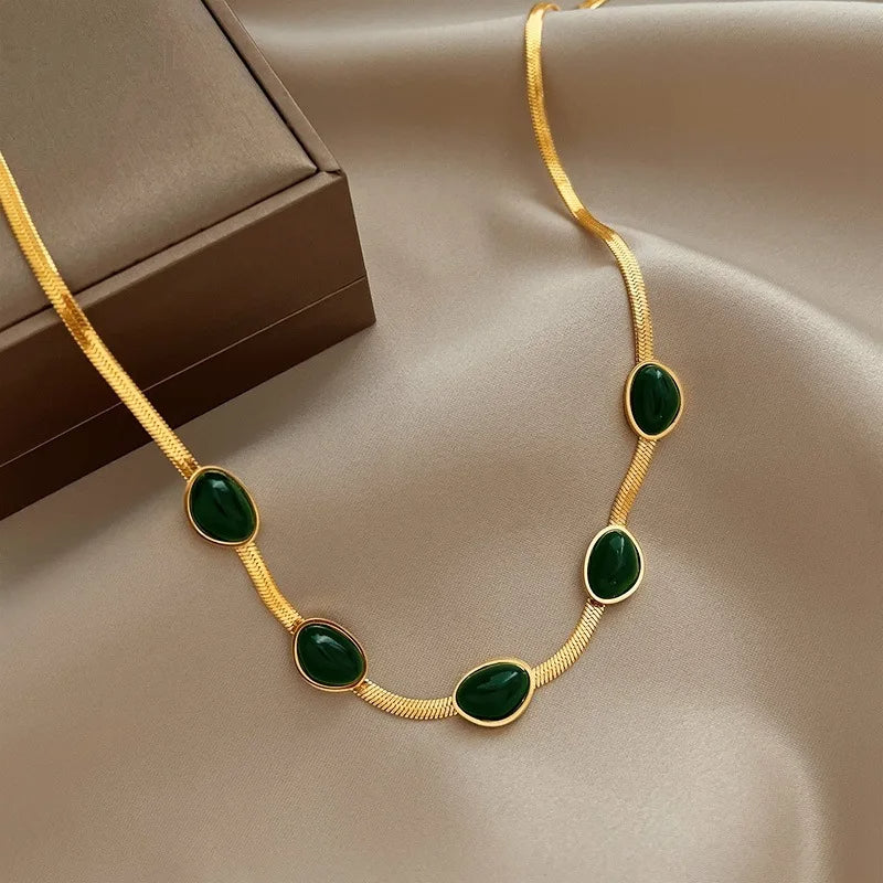 Luxury 18K Gold Plated Anti-Tarnish Oval Green Crystal Pendant Necklace – Elegant & Timeless Design ATCP175
