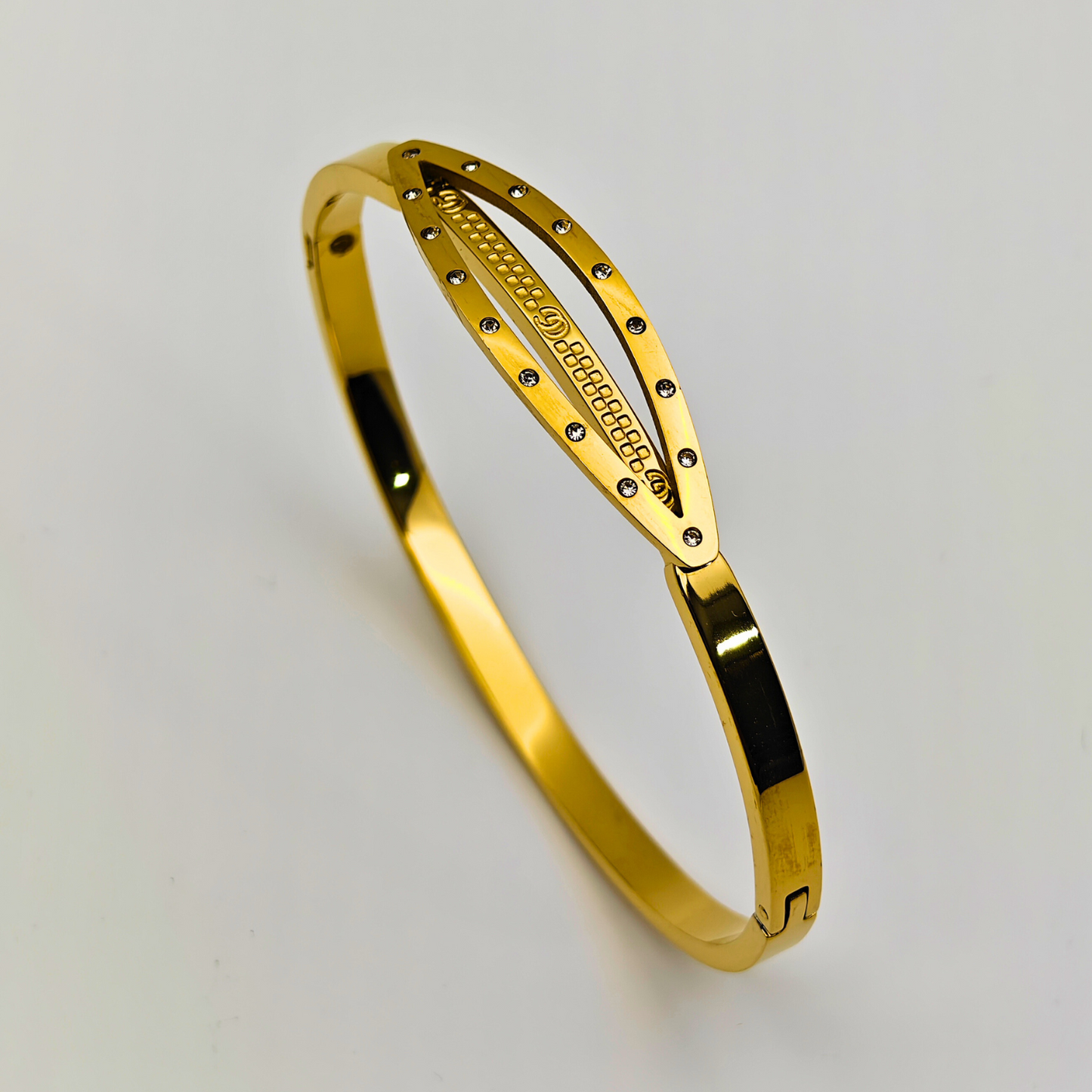 Golden Glamour: Dual-Layered 18K Gold Plated Anti-Tarnish Bangle with CZ Accents RGB203