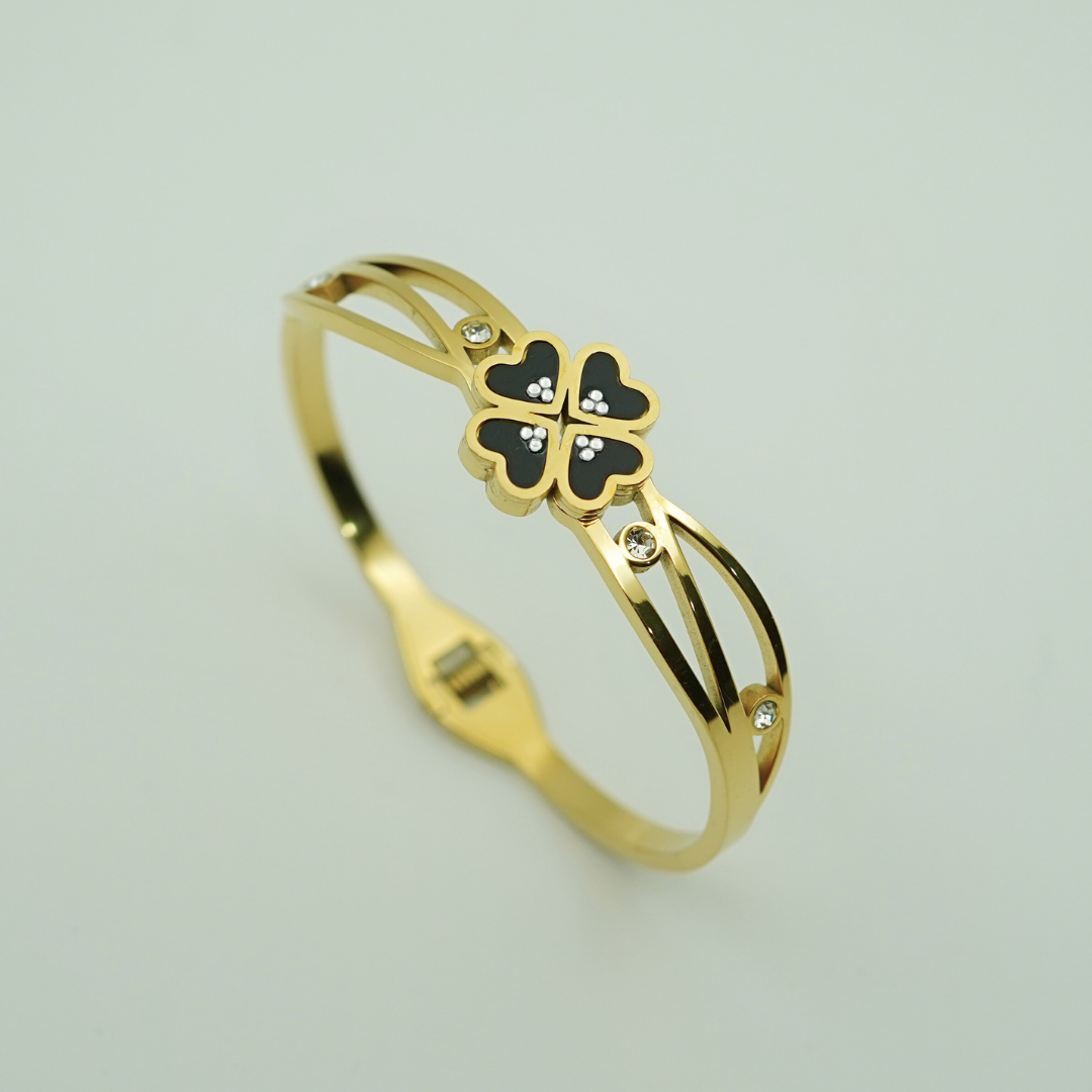 Elegant 18K Gold Plated Anti-Tarnish Clover Bangle with Black Enamel and Crystal Accents RGB370