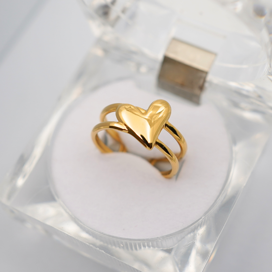 Adjustable Anti-Tarnish 18K Yellow Gold Plated Susana Ring with Heart Design – Elegant and Romantic