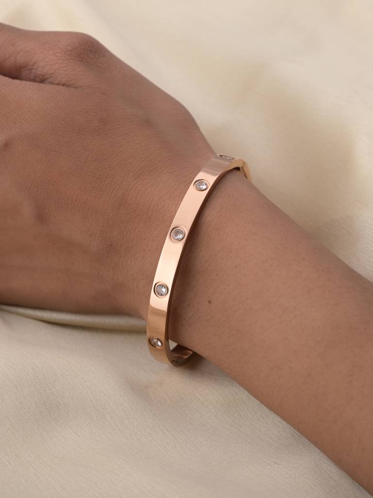 Sleek Elegance: 18K Rose Gold Plated Bangle with Crystal Accents RGB209
