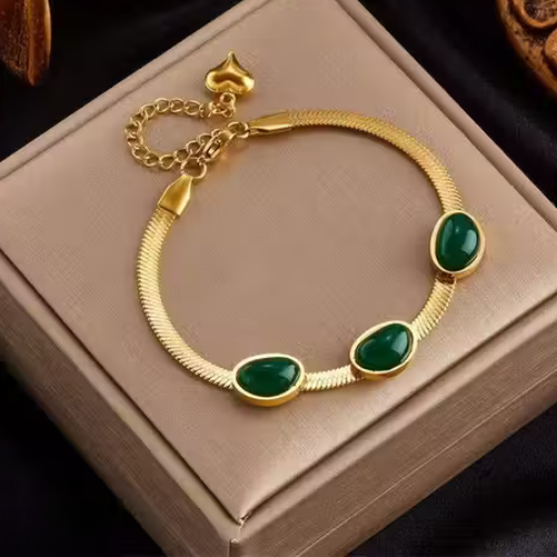 Emerald Aura 6™ Green Stone Bracelet for Women – 18K Gold-Plated Stainless-Steel Snake Chain