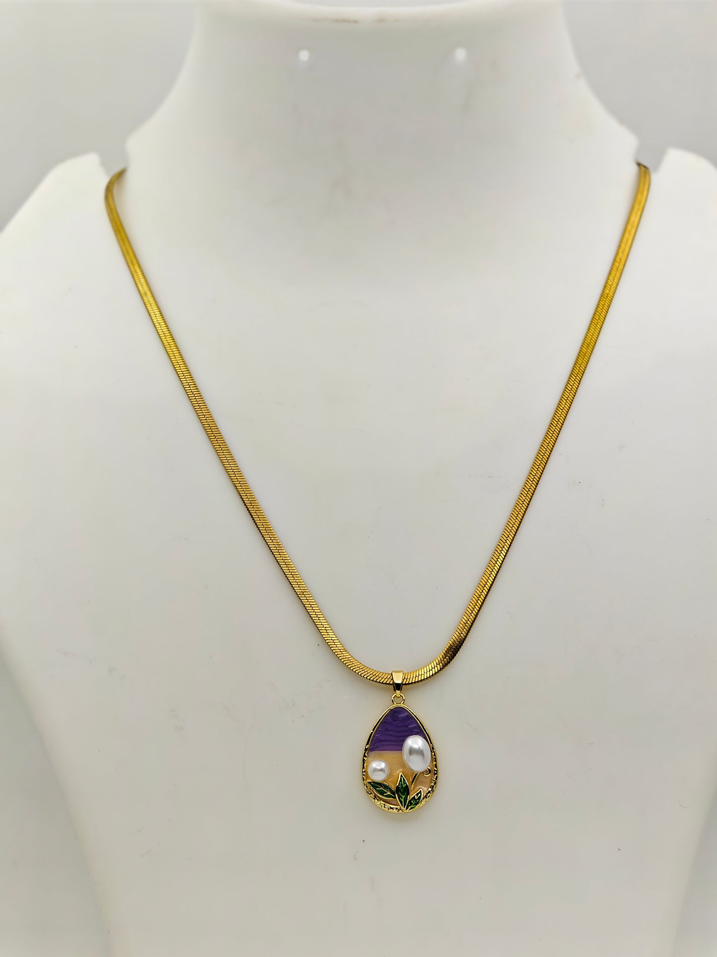 Aura 108 Pearl Bloom Anti-Tarnish Enamel Pendant – Gold Chain Necklace for Feminine Charm