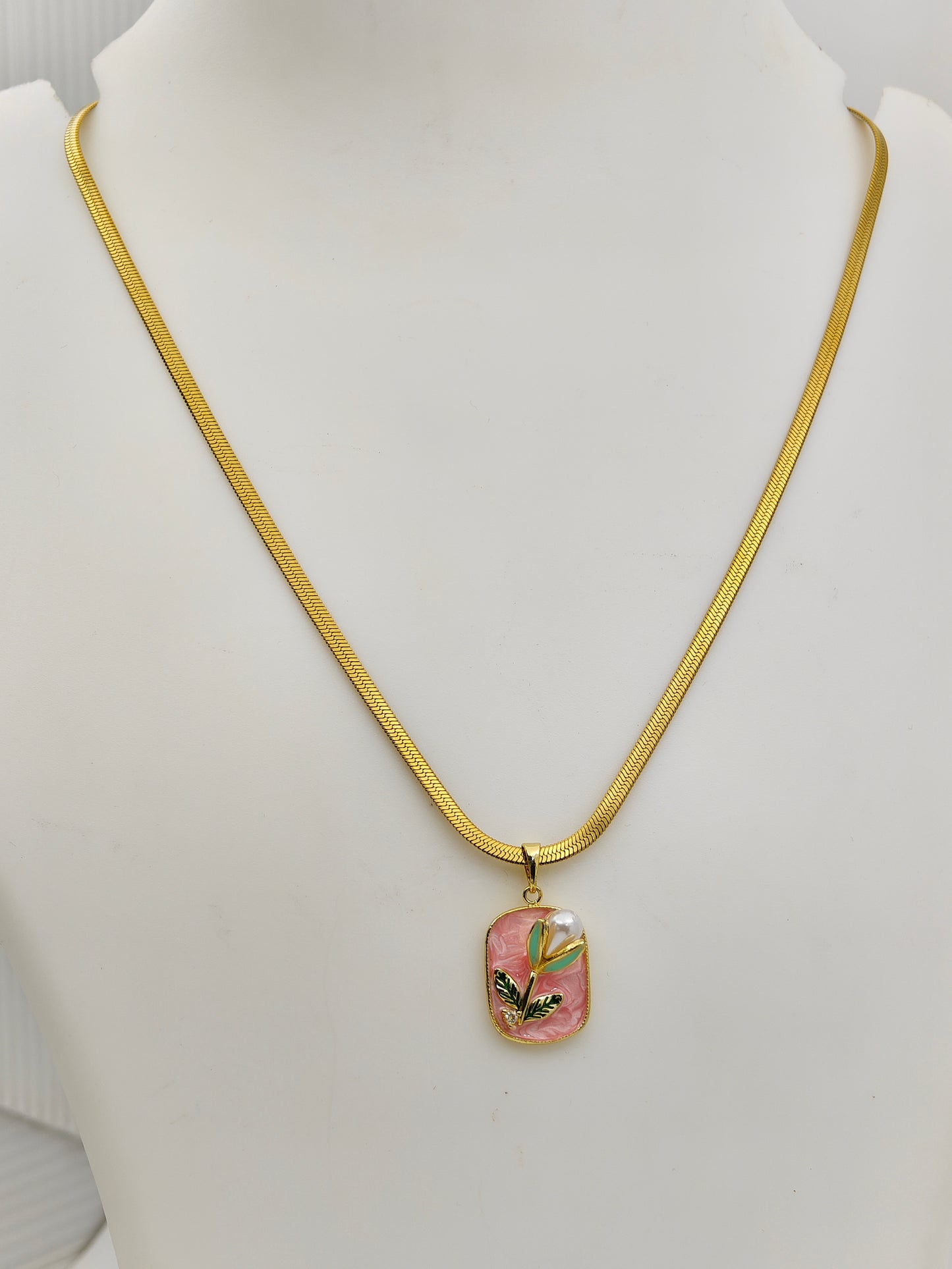 Premium Anti-Tarnish Pink Floral Pendant Chain | Gold Plated Daily Wear Necklace for Women – Infinity 888 Edition