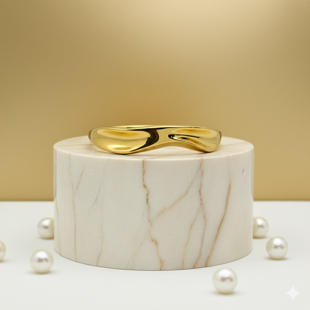 Luxury 22K Gold-Plated Wave Cuff Bracelet – Anti-Tarnish Stainless Steel Statement Bangle RGB441