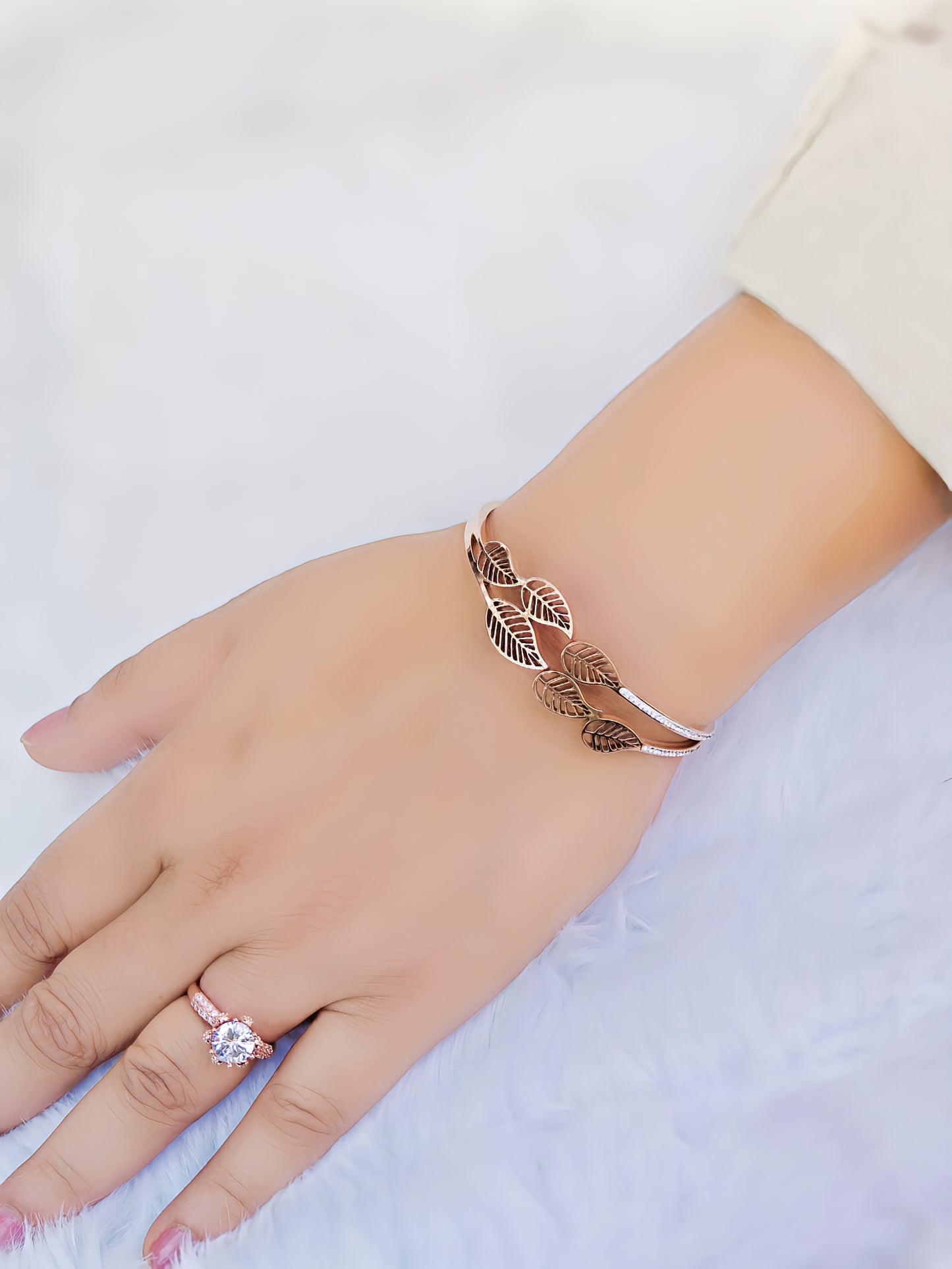 18K Rose Gold Plated Anti Tarnish Openable Leaves Bangle RGB187