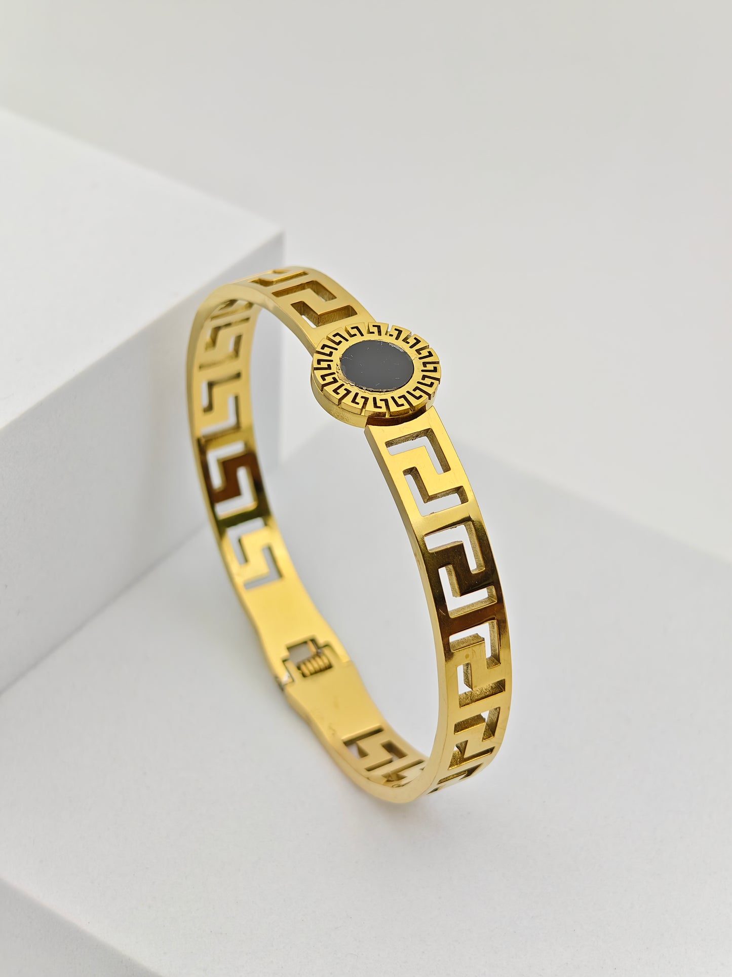 Stylish 18K Gold Plated Greek Key Bangle with Black Enamel Accent RGB259