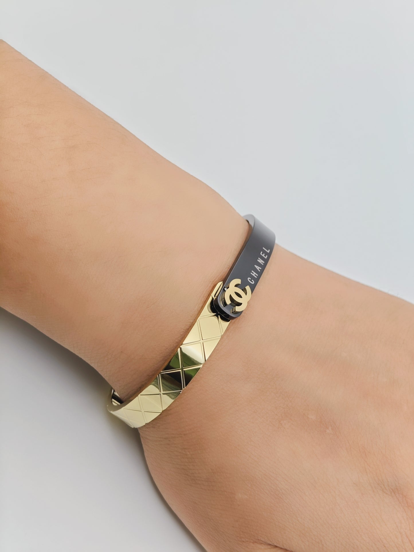 Chic Black and Gold Anti-Tarnish Bangle with Chanel-Inspired Design and Dual-Tone Finish RGB269