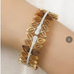 Luxury 18 K Gold Plated Anti-Tarnish Gold-Plated Bangle with Elegant Floral Design and Crystal Accents RGB401