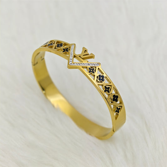 Luxury 18K Gold-Plated LV-Inspired Bracelet – Anti-Tarnish Stainless Steel Bangle with Crystal Accents & Floral Cutout Design RGB422