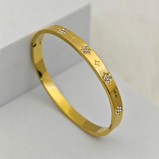 Elegant 18K Gold Plated Anti-Tarnish Bracelet with CZ Floral & Star Accents – Timeless Sparkle RGB464