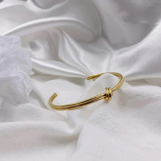 Minimalist 22K Gold Plated Anti-Tarnish Knot Open Bracelet for Women – Elegant Adjustable Cuff Bangle RGB518