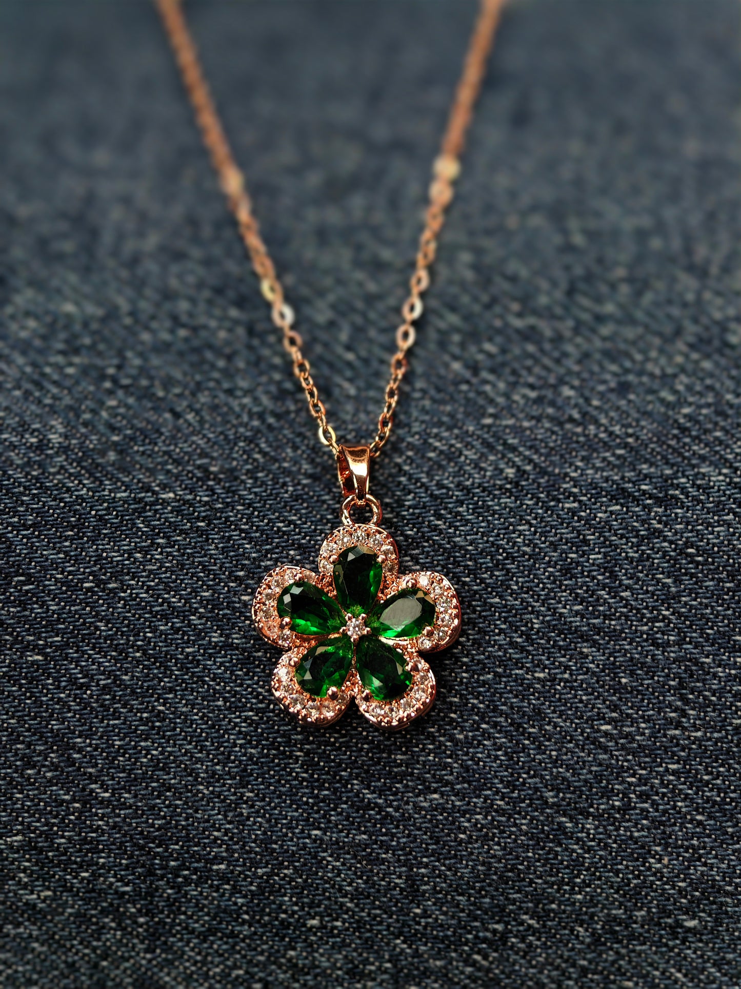 Green Crystal Flower Anti Tarnish Pendant Necklace Rose Gold