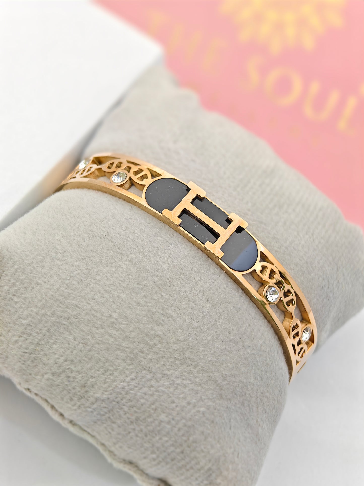 Hermes Engraved 18K Gold Plated Initial Bangle with Black Enamel and Crystal Details – Sophisticated and Stylish RGB288