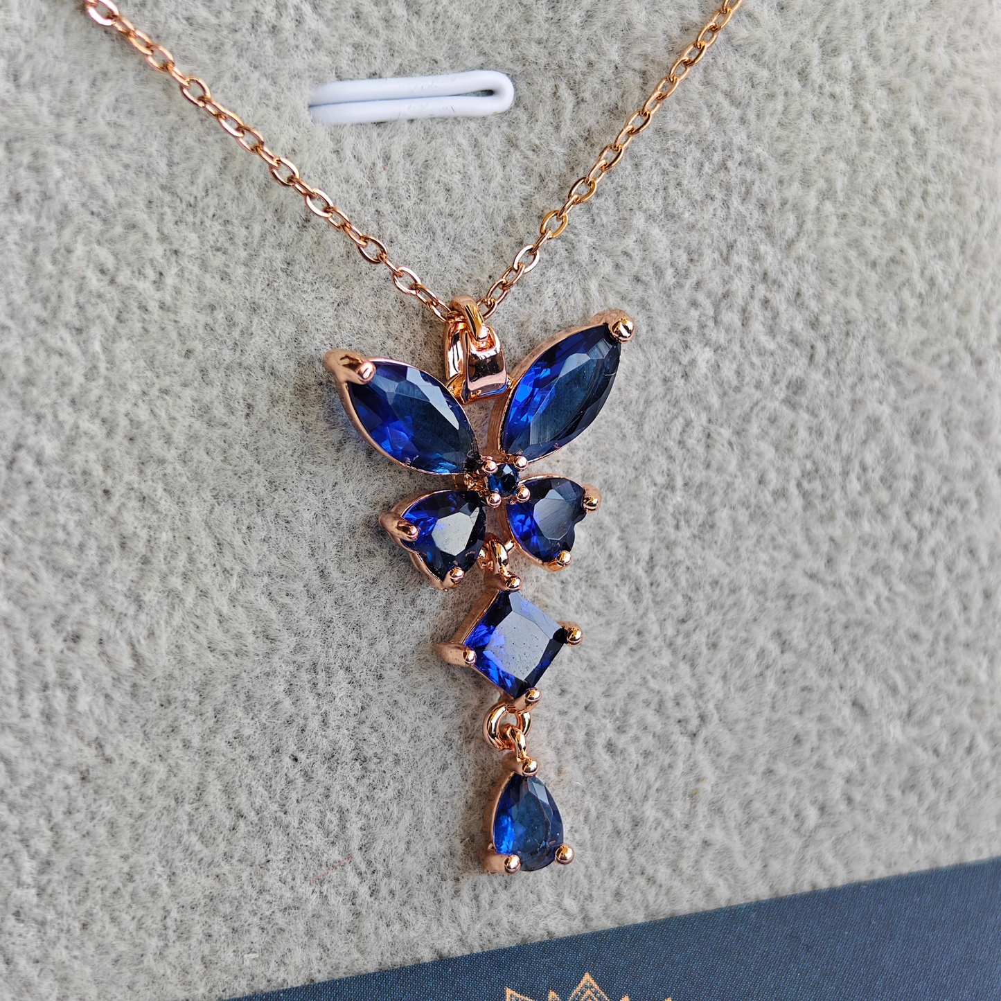 Blue Crystals Anti Tarnish 18K Rose Gold Plated Chain Pendant Necklace RGCP137