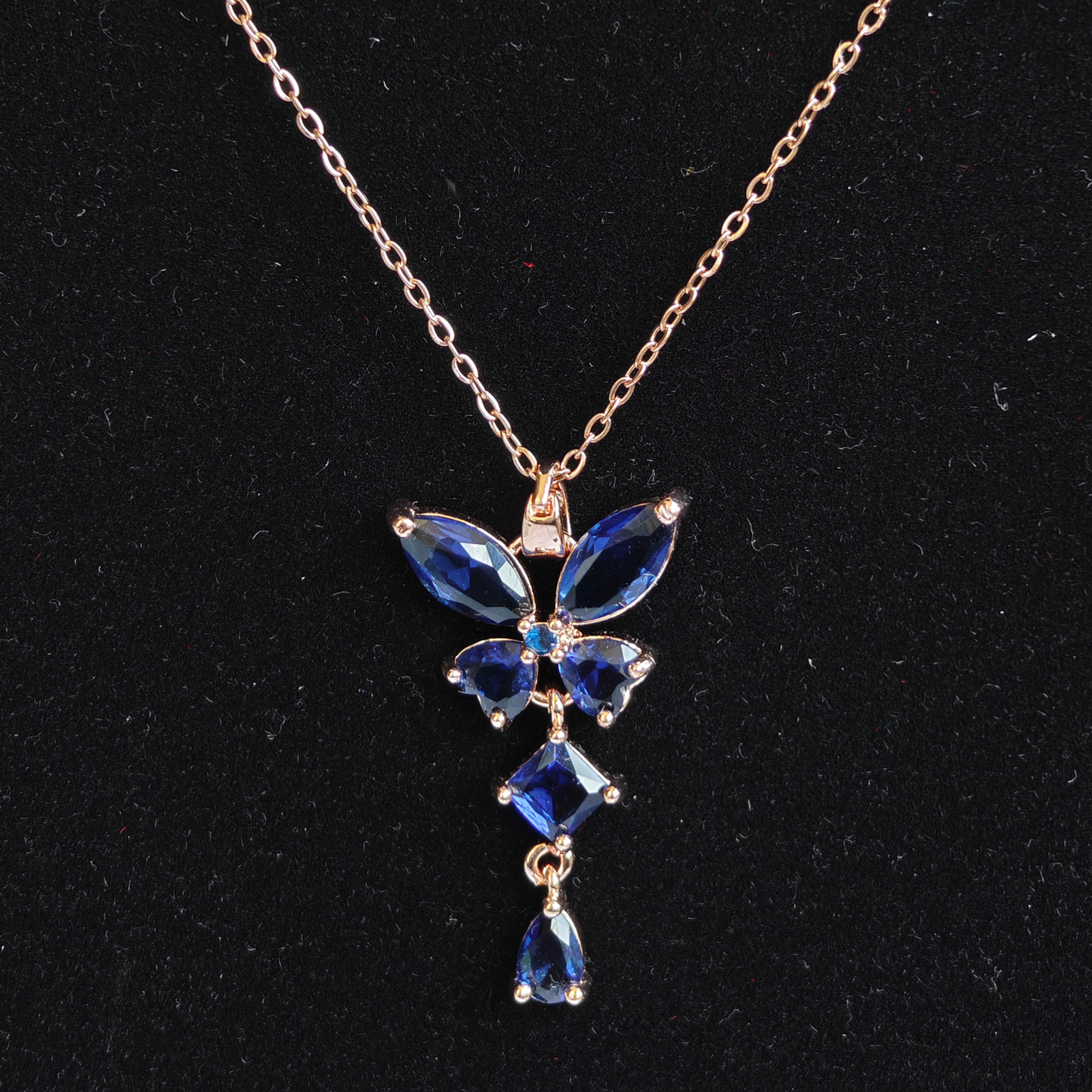 Blue Crystals Anti Tarnish 18K Rose Gold Plated Chain Pendant Necklace RGCP137